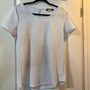 American City War Size Large White Textured Top